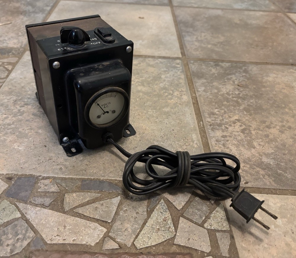 PV-442 Line Adjuster Variable Transformer, variable