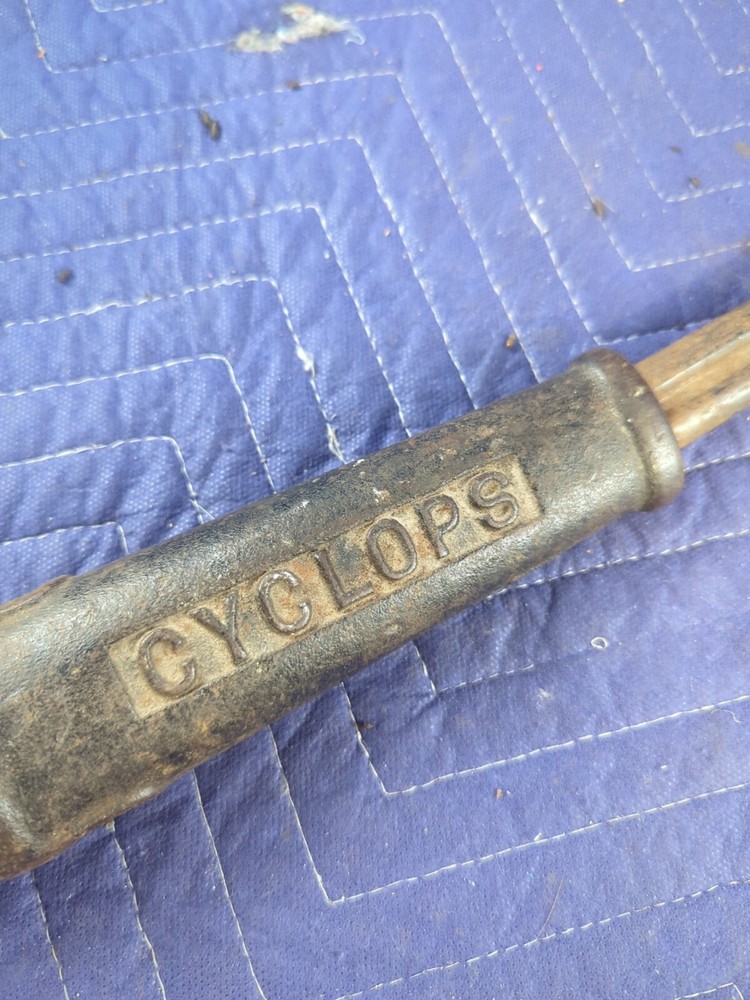 Union Hardware Cyclops Vintage Construction Nail Puller Demolition Tool Staples