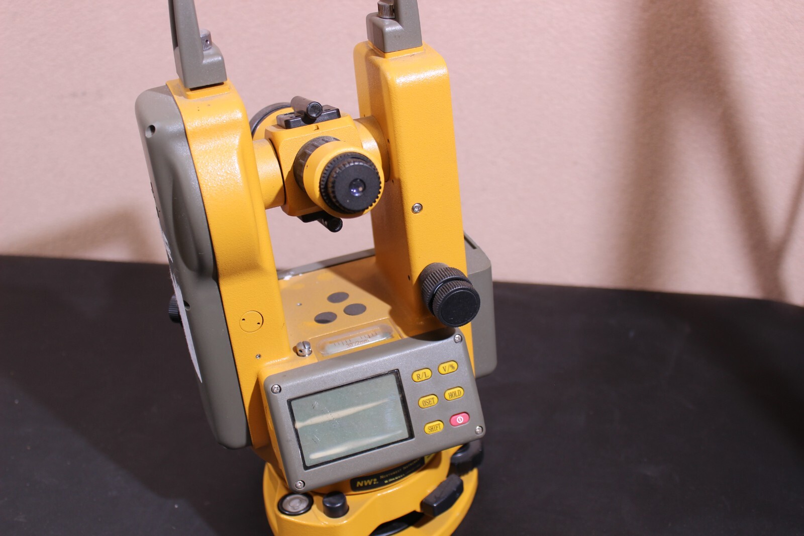 Northwest Instrument 5" Digital Theodolite NETH503