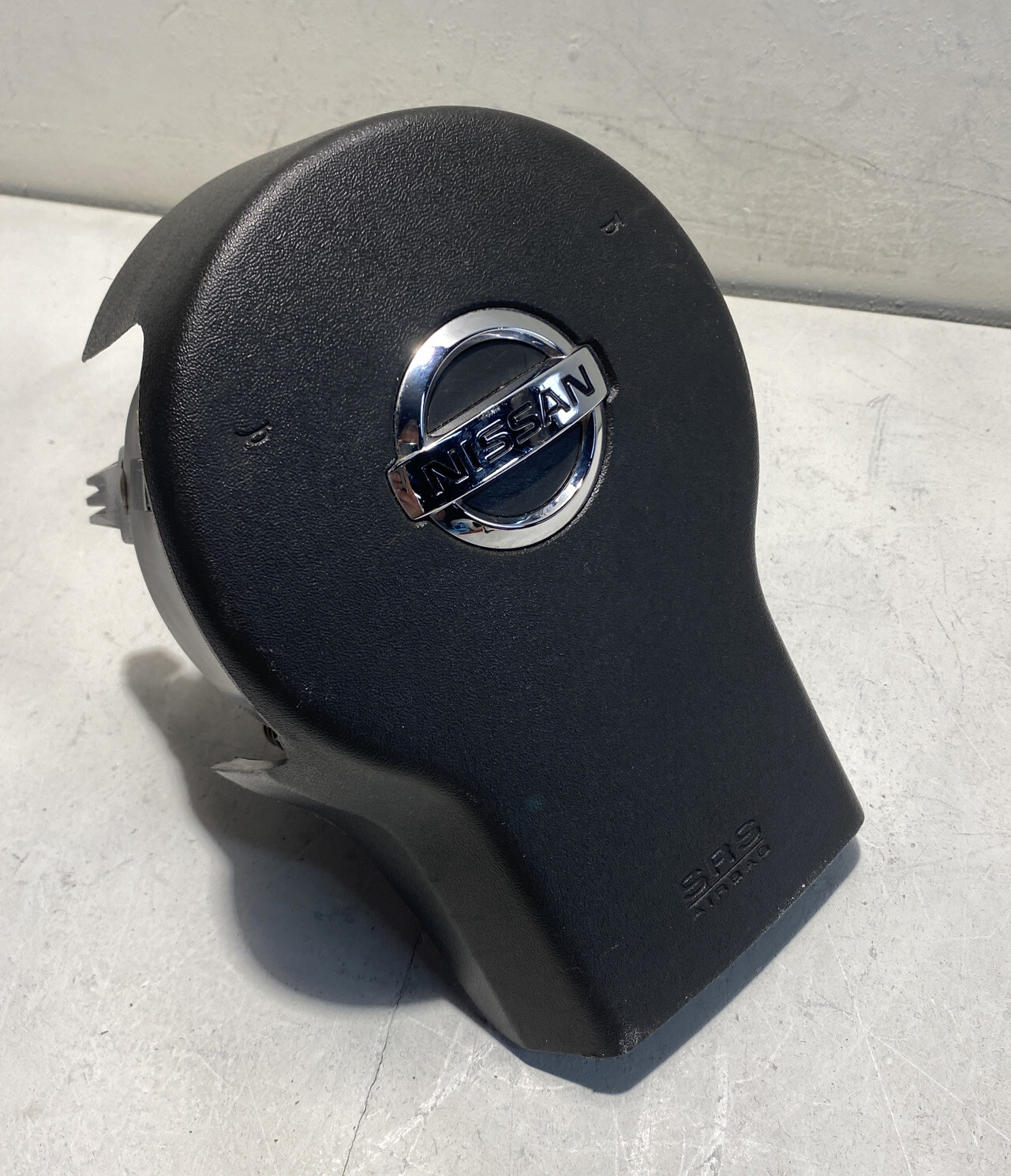 2013 - 2021 NISSAN FRONTIER AIRBAG LEFT DRIVER SIDE STEERING WHEEL AIRBAG OEM