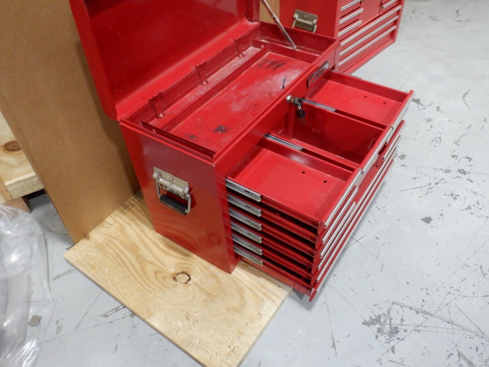 WESTWARD 10 DRAWER TOOLBOX WITH LOCK