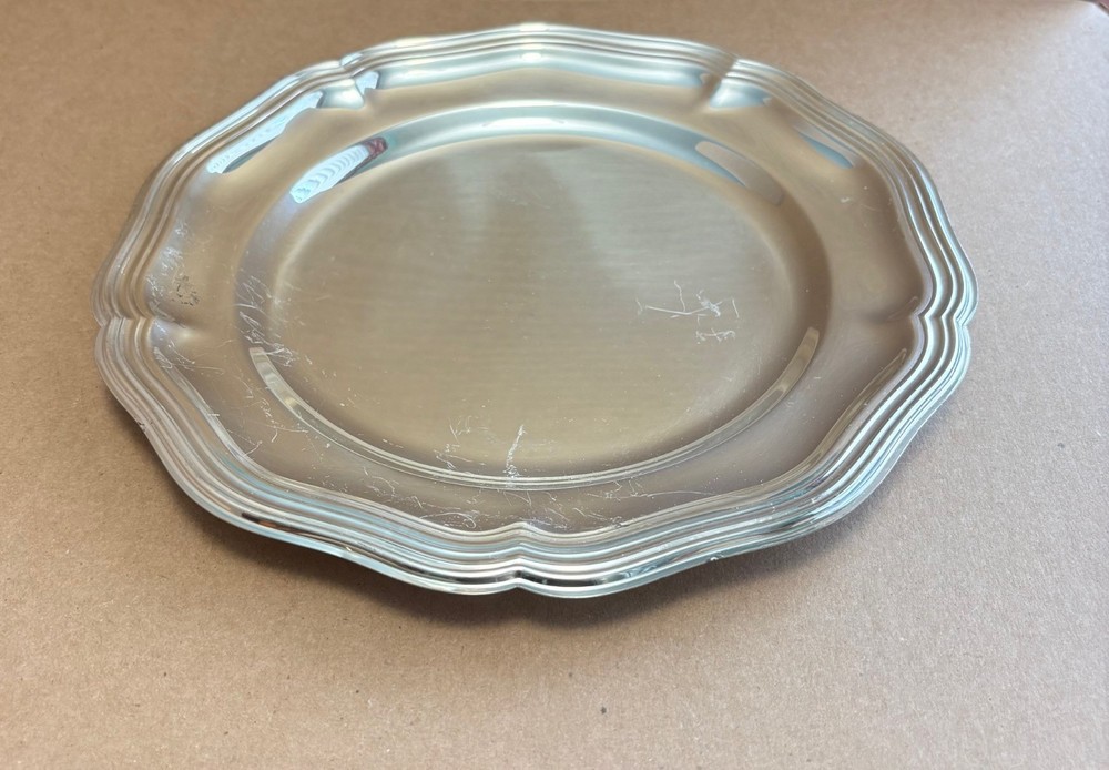 Quist silverplated tarnish resistant 10” platter