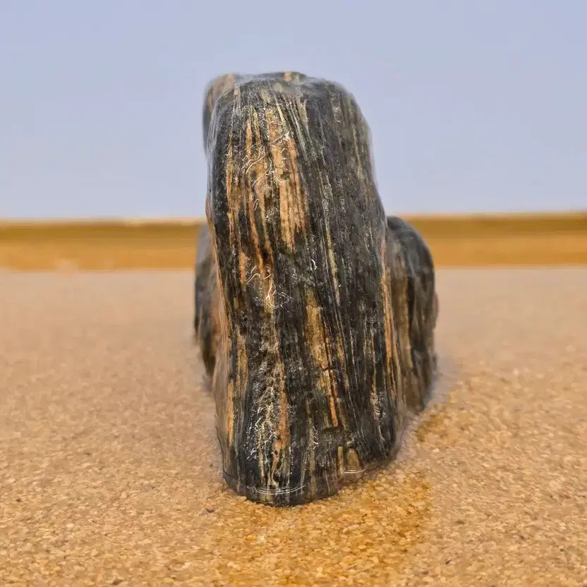 Large Miscellaneous Riverstone, Good Condition, Approx 20×9×4cm