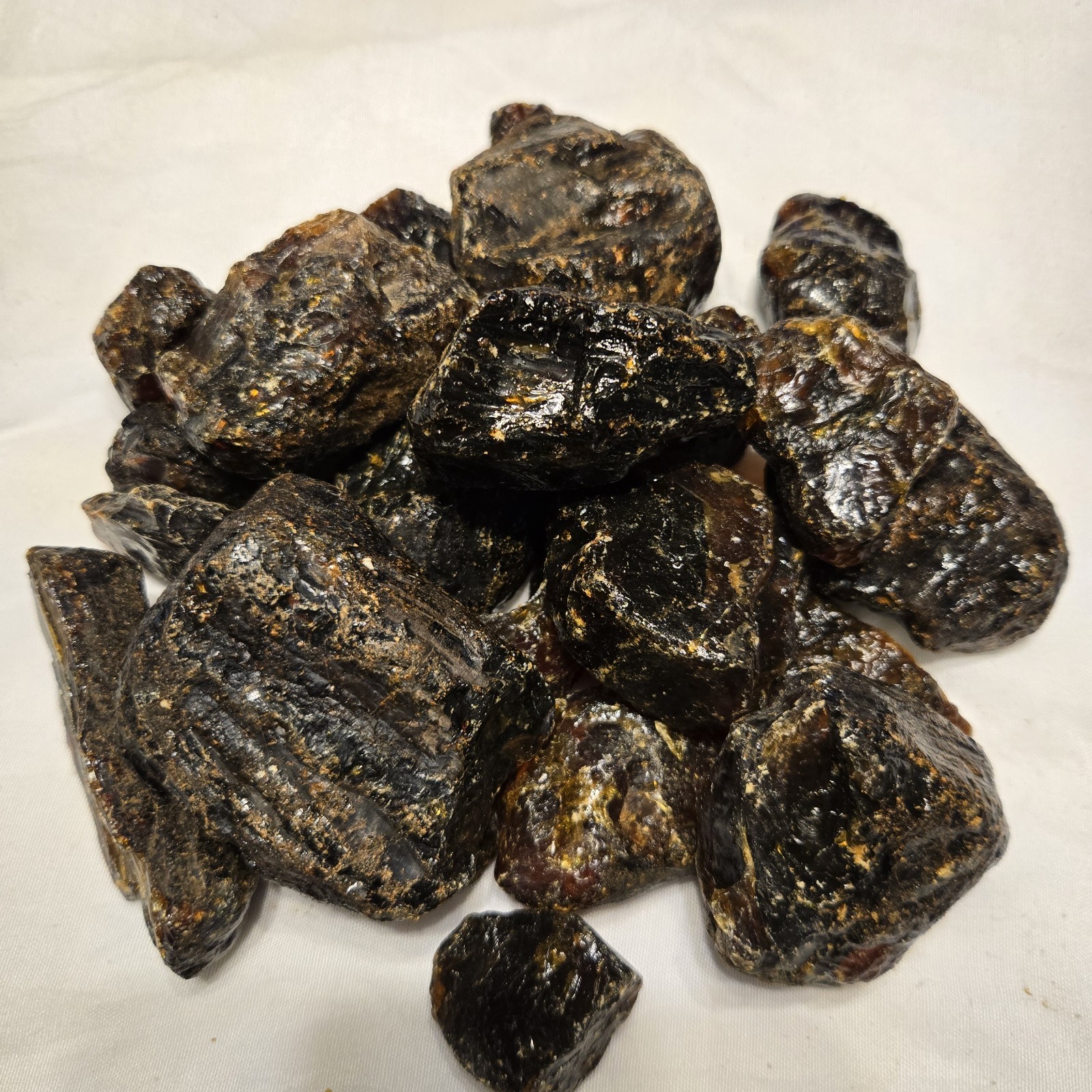 Indonesian Raw   Amber Rough 1 Pound Bulk Wholesale Lots