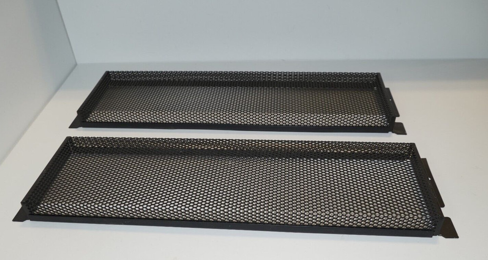 Middle Atlantic Products S3 3U vented security panel