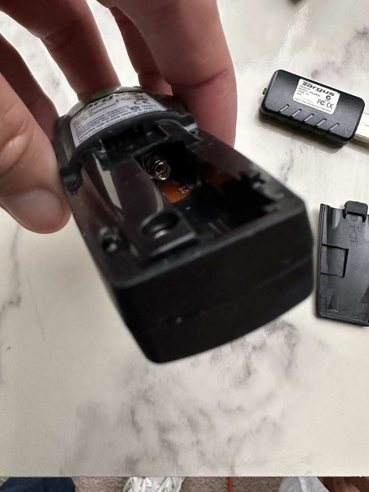 Powerpoint Presentation Device With Laser Pointer and Wireless Navigation ￼￼