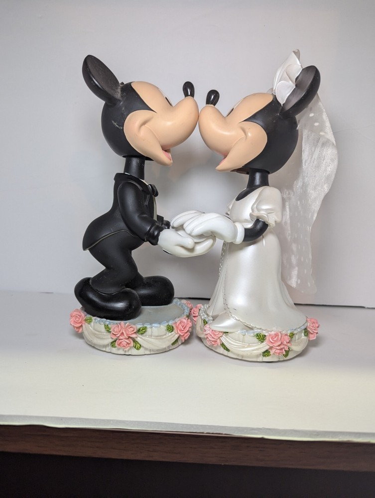 Mickey and Minnie Bobblehead Wedding Figurines