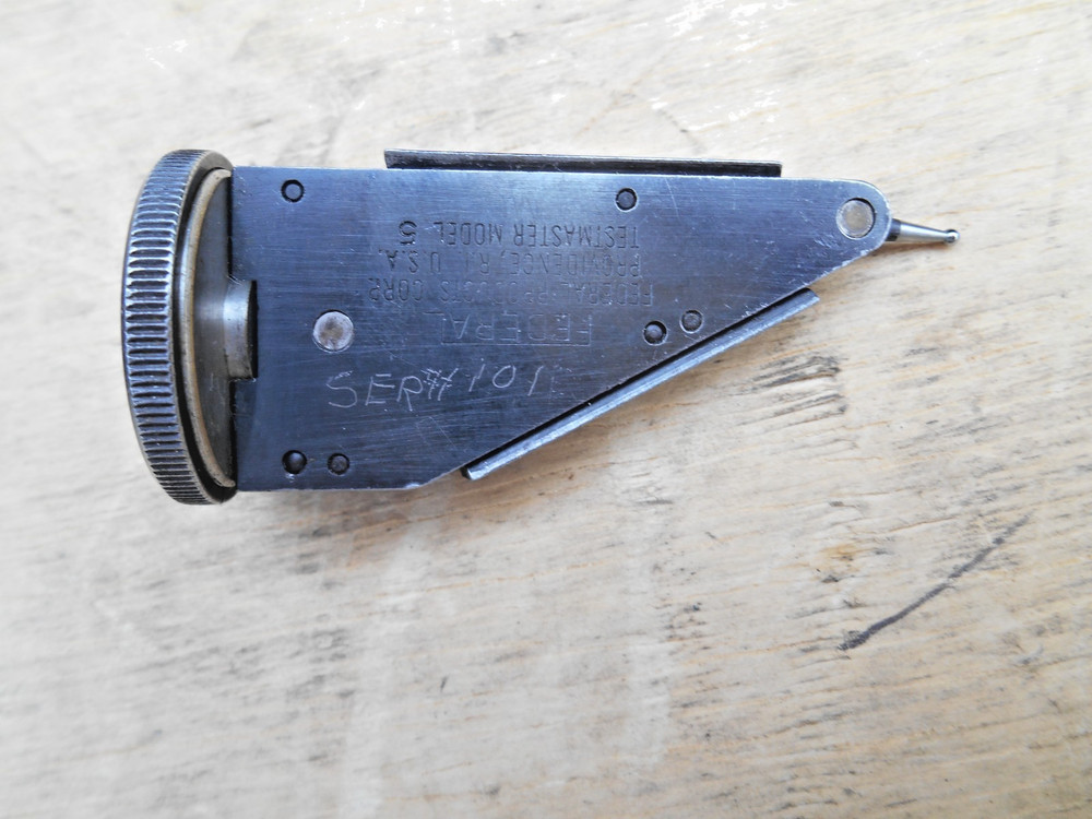 FEDERAL MODEL 5 DIAL INDICATOR , .001"