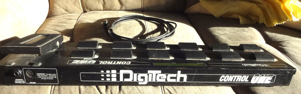 DIGITECH FC-1 FOOT CONTROLLER