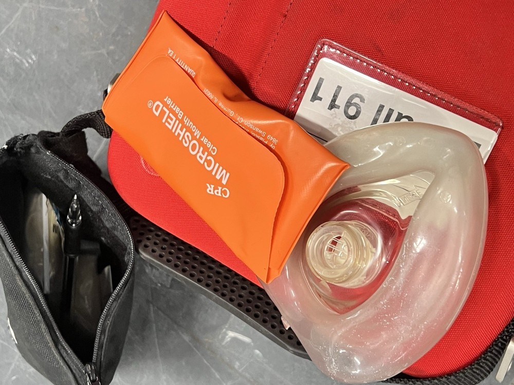Philips HeartStart Onsite AED, Pads, Working, No Battery