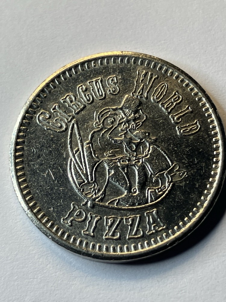 Rare Circus World Arcade Token Defunct #ua2
