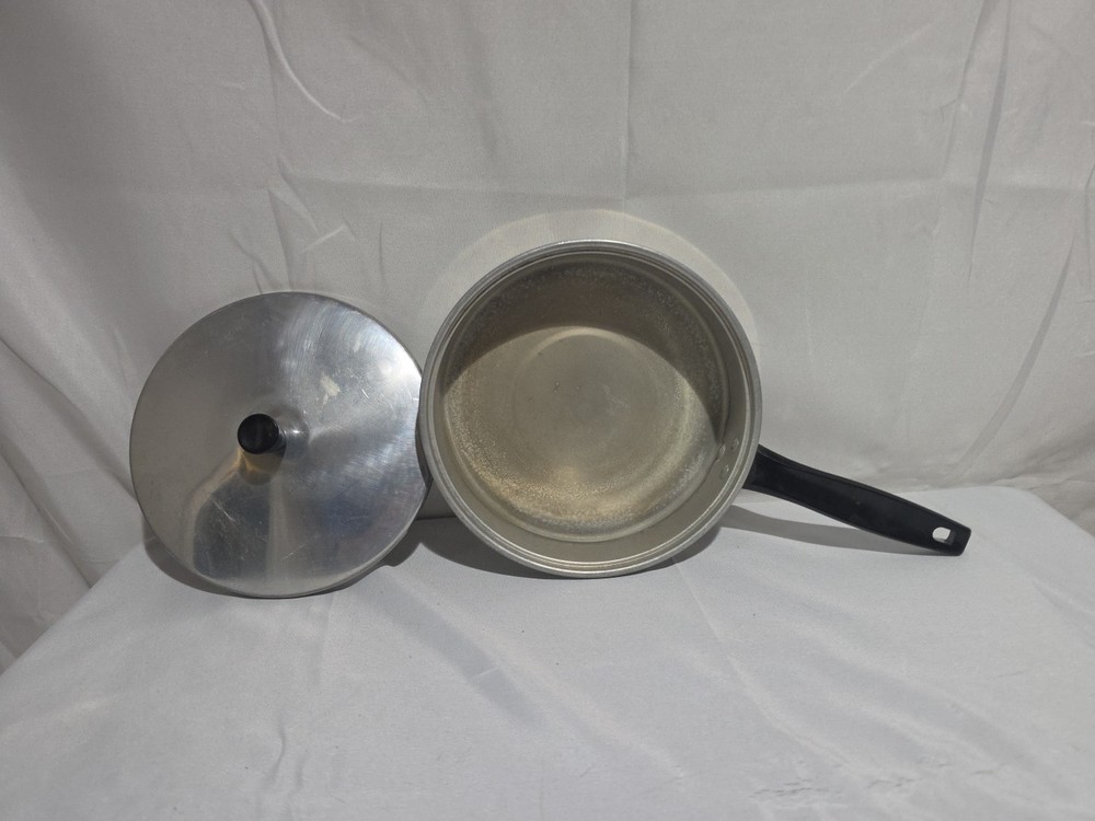 Mirro Manitowoc Mi Pot With Lid