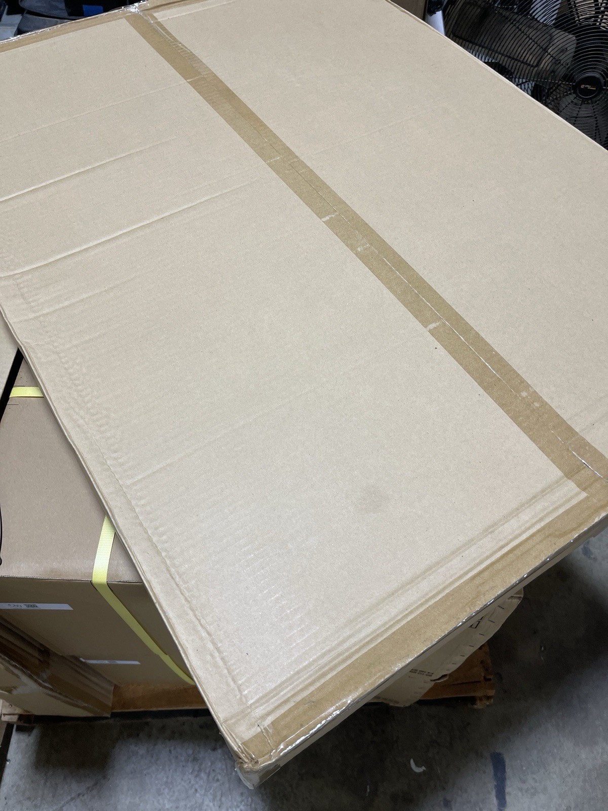 APC NetShelter SX Roof Fan Tray 115 VAC ACF501 New Sealed