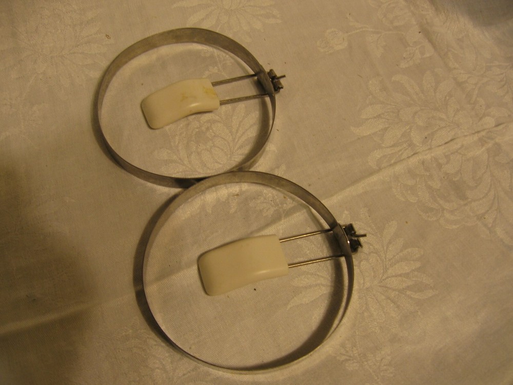 2 Round Shaped Fried Eggs Device Ring Circle Mold Omelette Pancake Kitchen