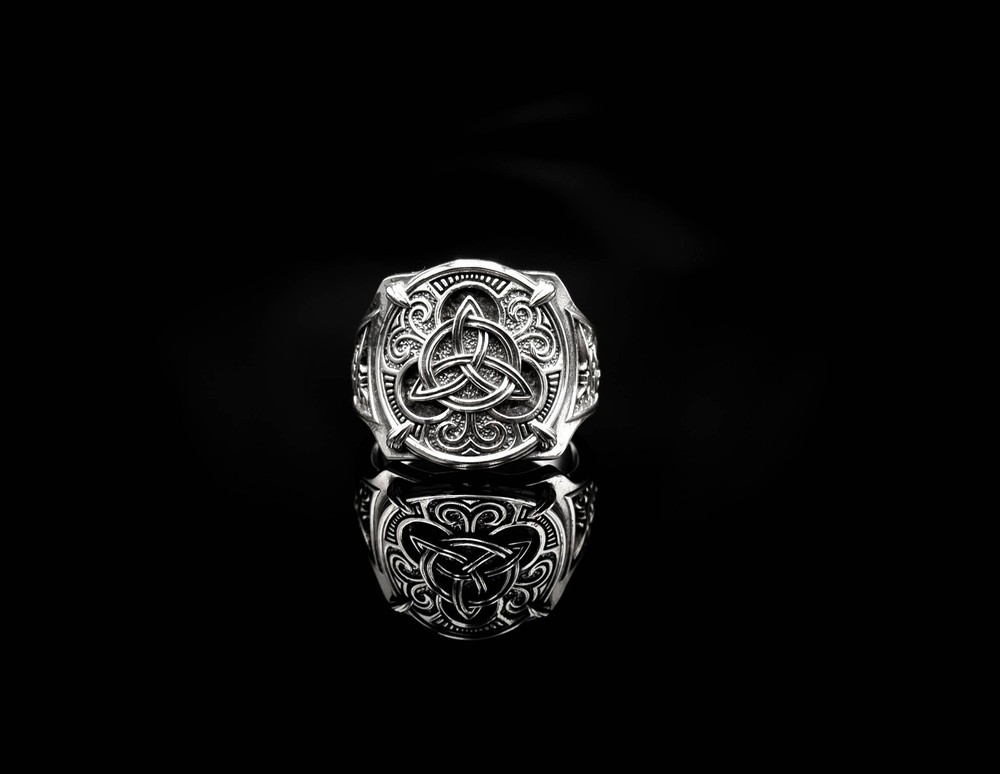 925 Sterling Silver Irish Celtic Triquetra Trinity Knot Ring