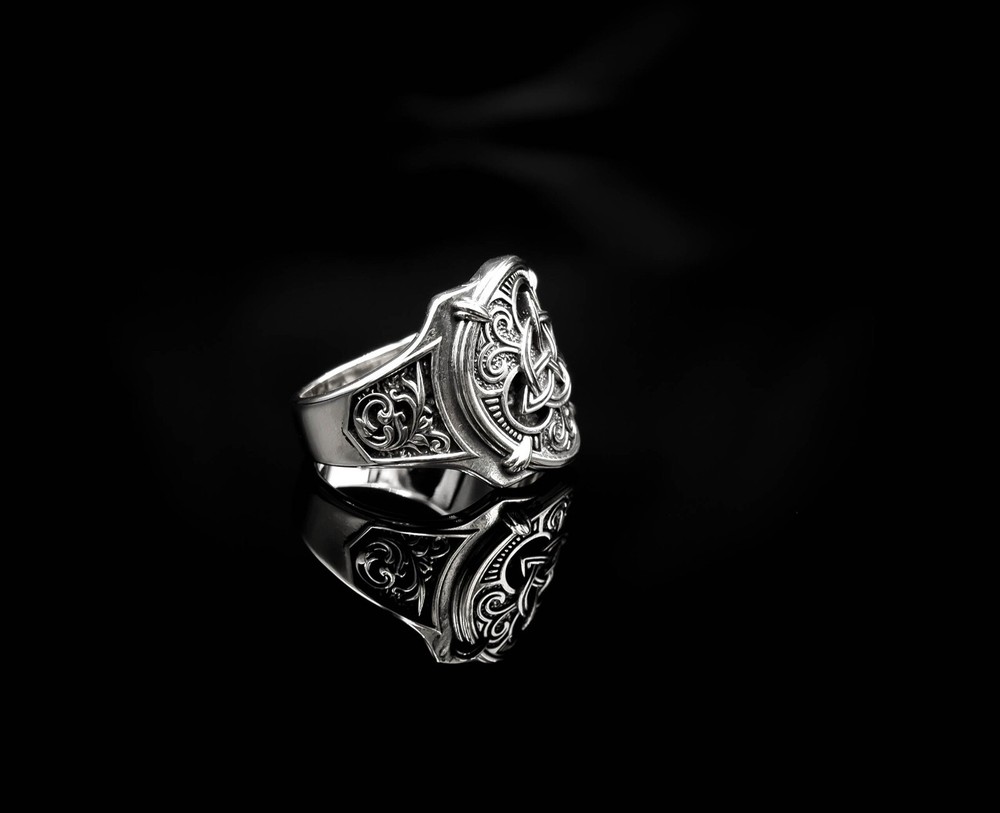 925 Sterling Silver Irish Celtic Triquetra Trinity Knot Ring