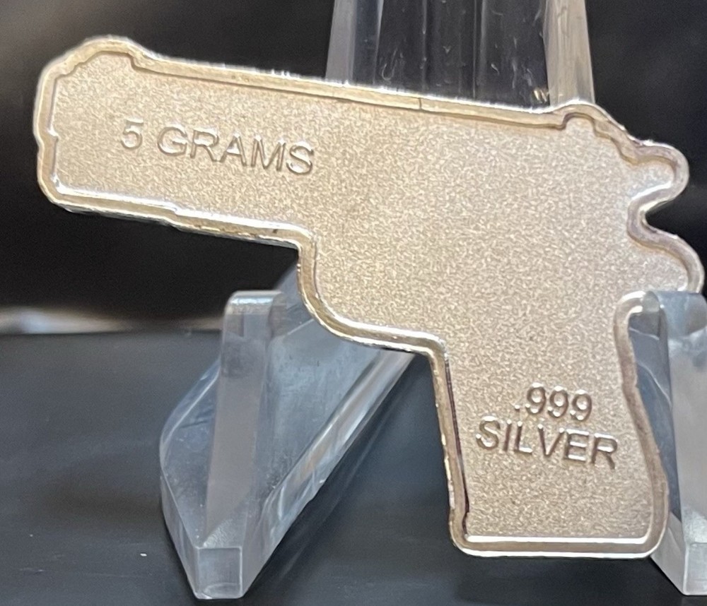 ⭐️5 grams .999 Silver M19-11.