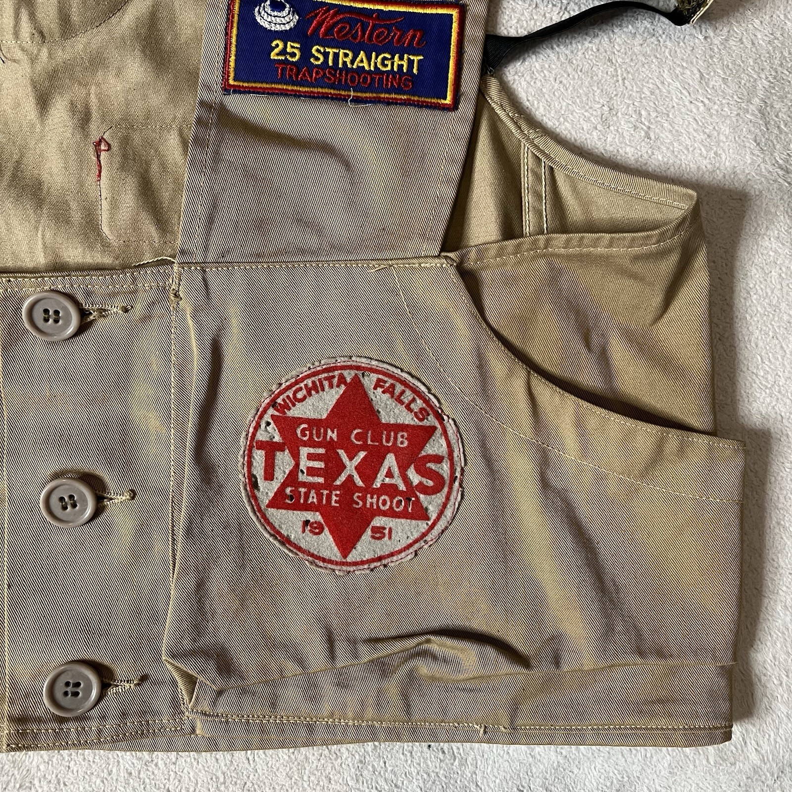Vintage 1940's Utica Duxbak Shooting Hunting Fishing Game Canvas Vest w/ Patches