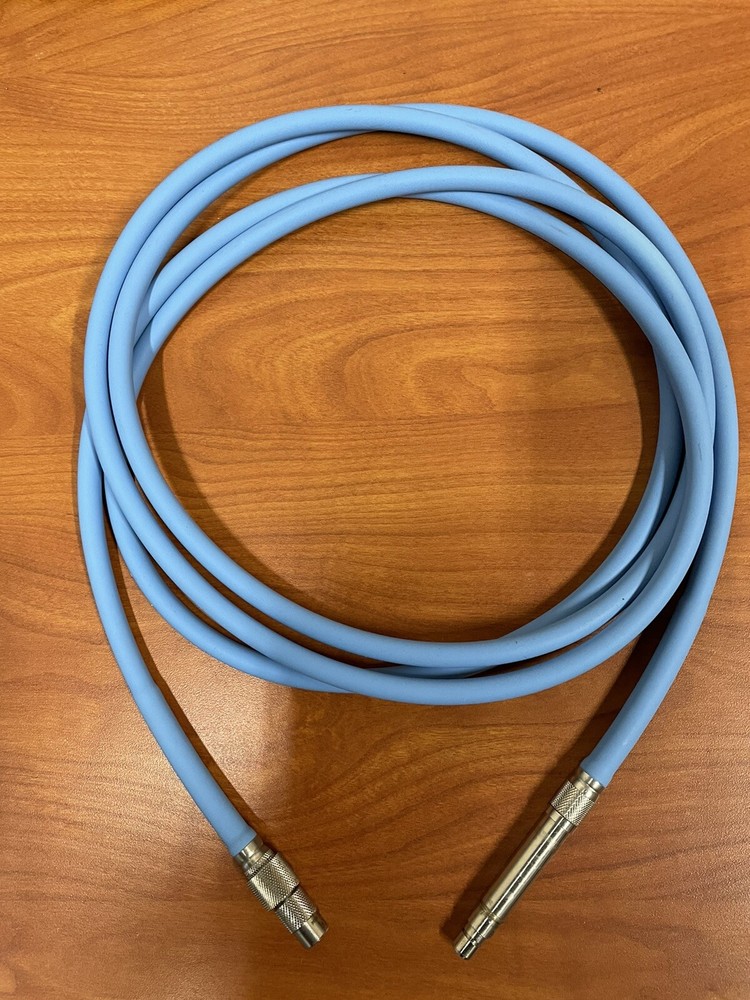 Dyonics 2143 Fiber optic light cable/ light blue .