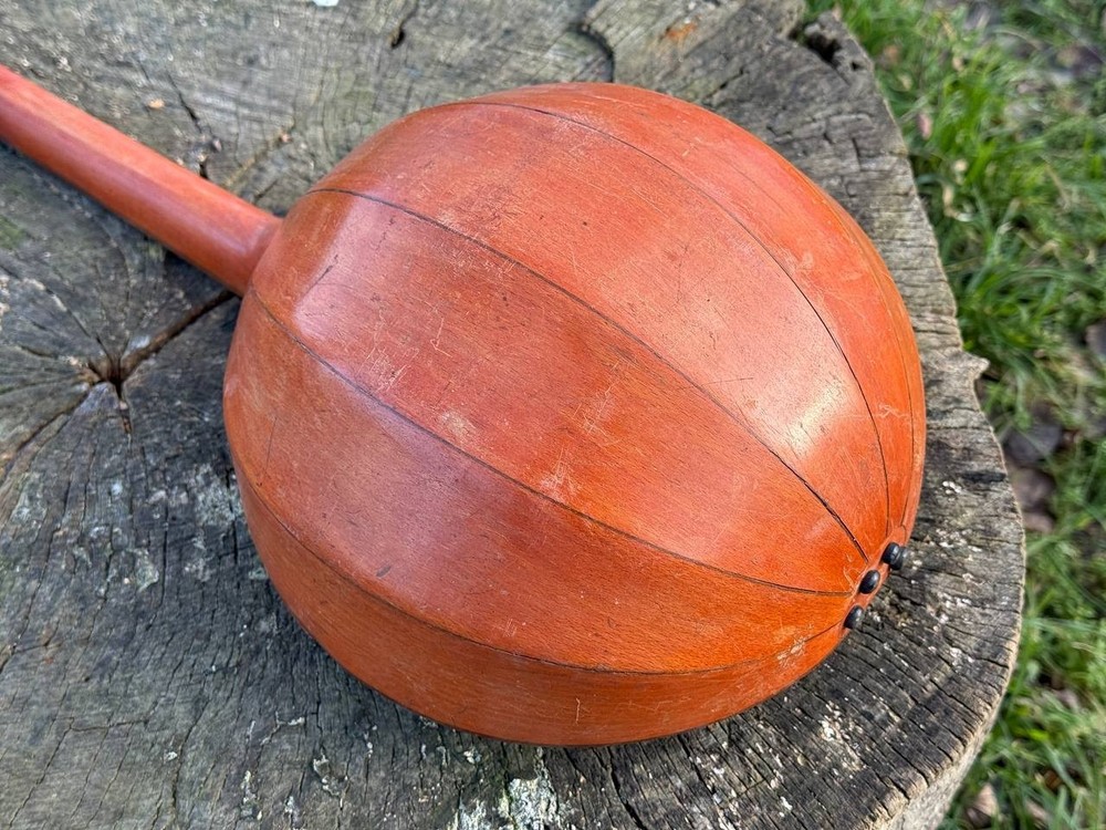 Vintage domra 4 strings / national stringed instrument