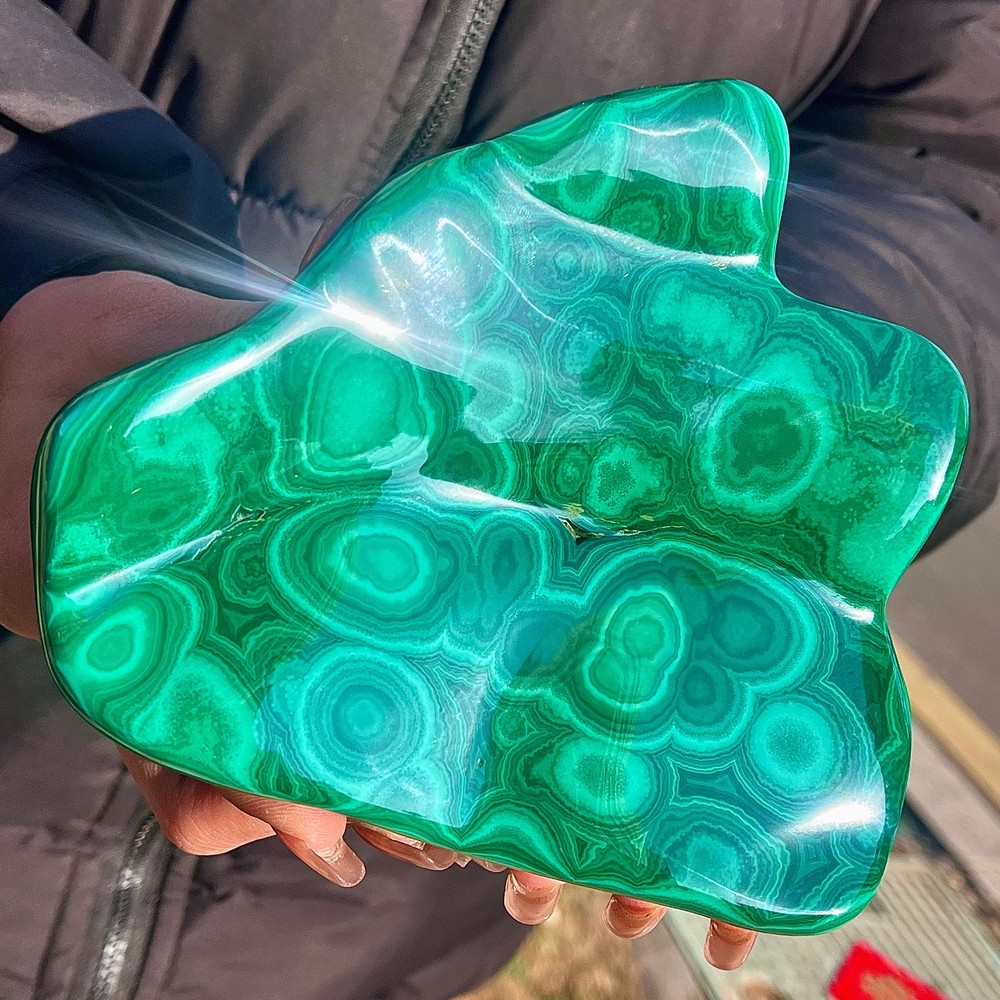 3.19LB Glossy peacock stone random transparent cluster coarse sample