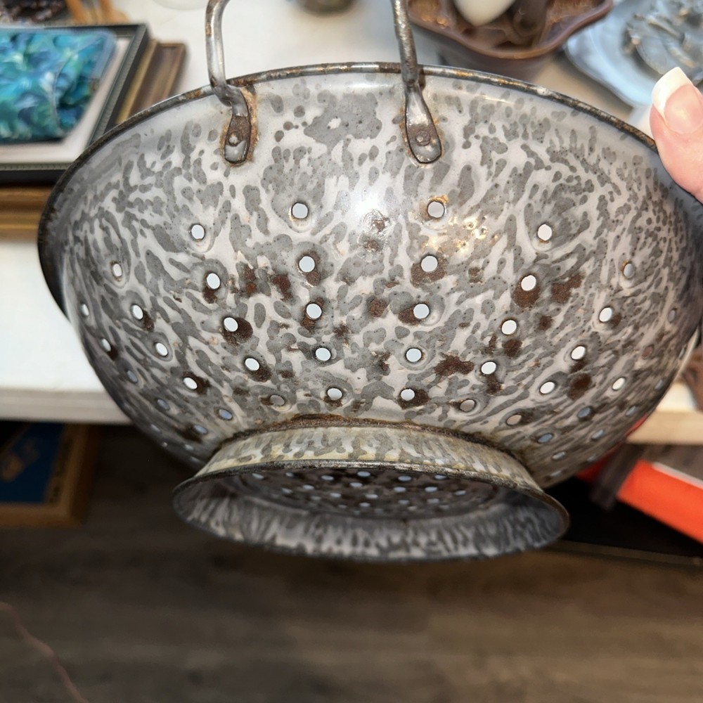 Antique Mottled Enamel Graniteware Handled Colander Grey