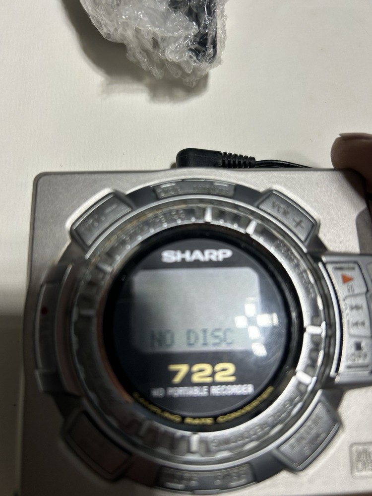 Sharp MD-MS722 Portable MiniDisc Recorder/Player with Remote (tested Works)