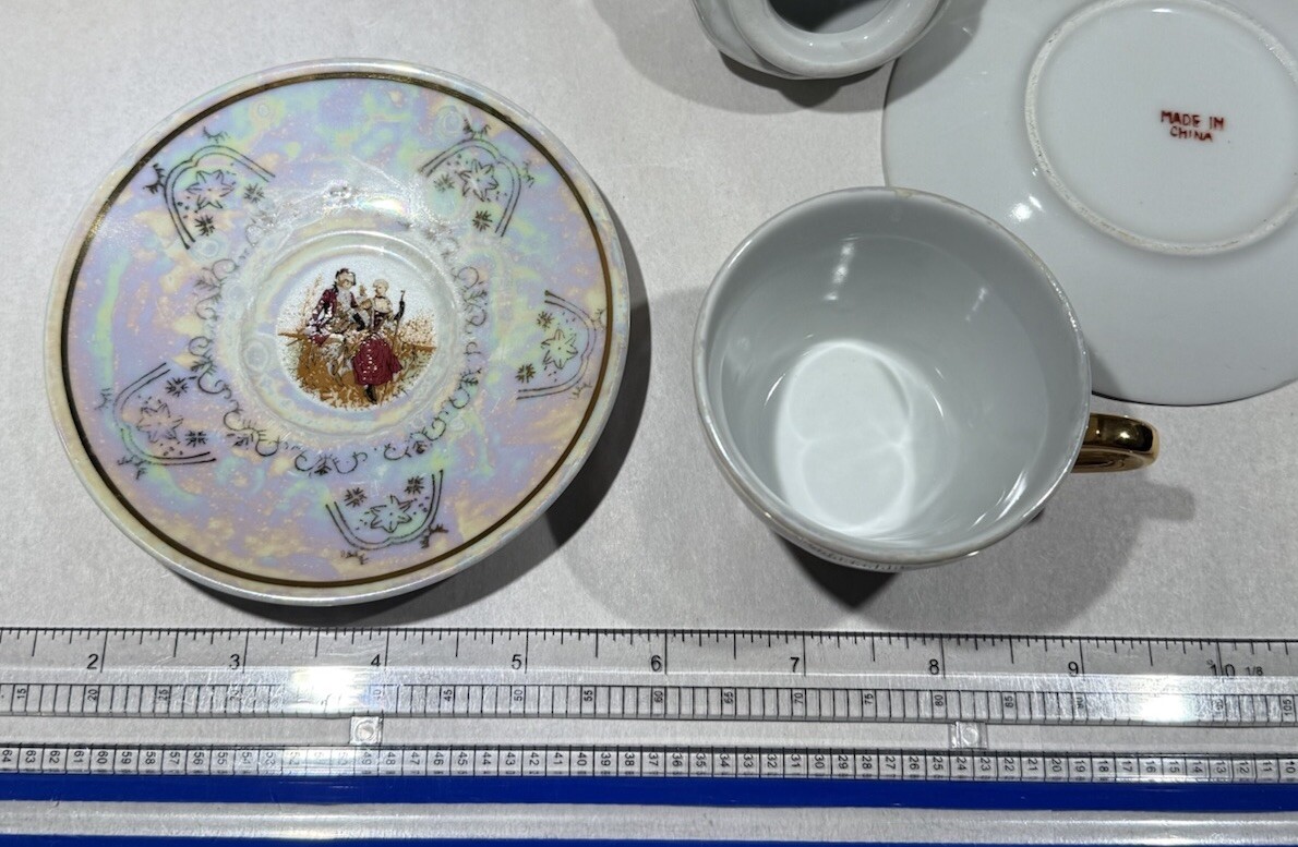 Romeo And Juliet Tea Pot 4 Tea Cups 4 Saucers Gold Trim Handles Iridescent White