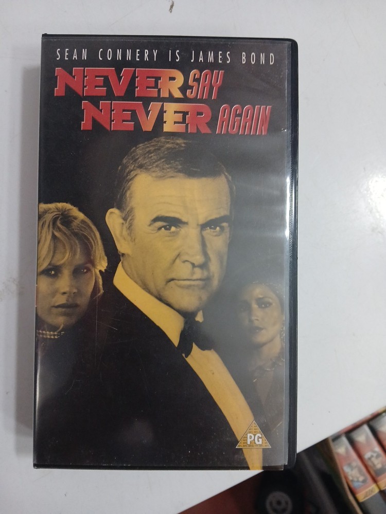 18x James Bond VHS Video Collection