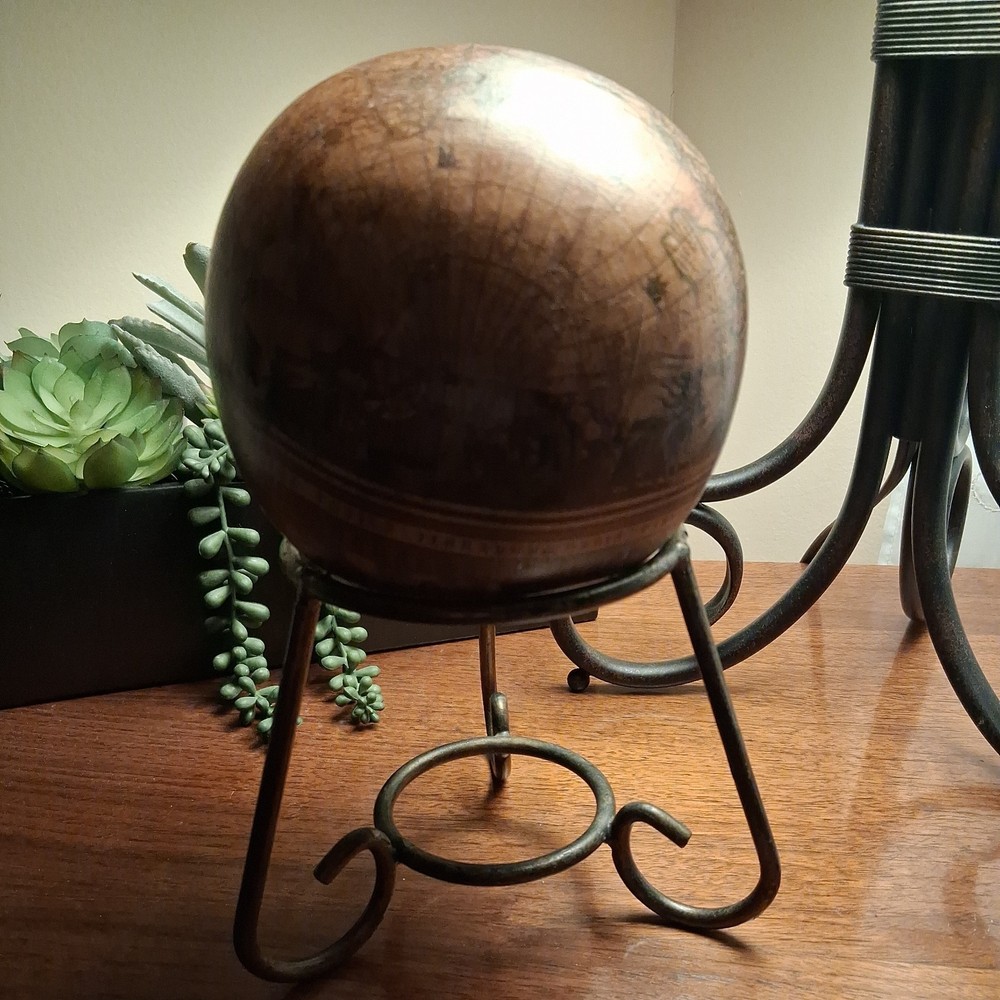 Table Top Metal Globe Decor