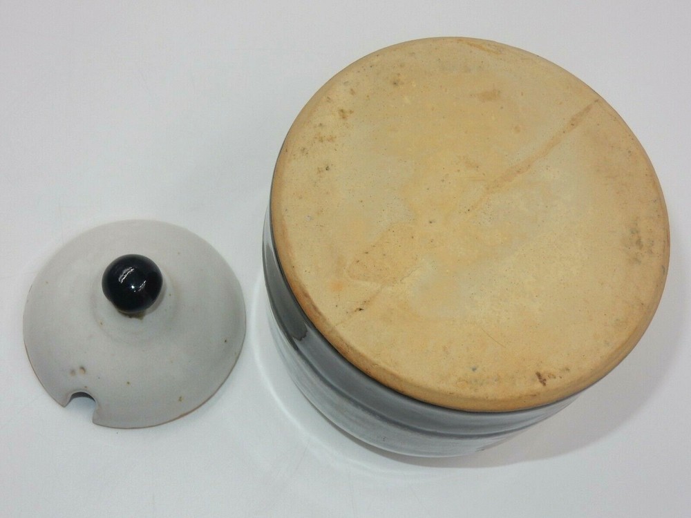 BEAUTIFUL TRI-COLOR CERAMIC 4" CONDIMENT CONTAINER SPECKLED INNER DESIGN