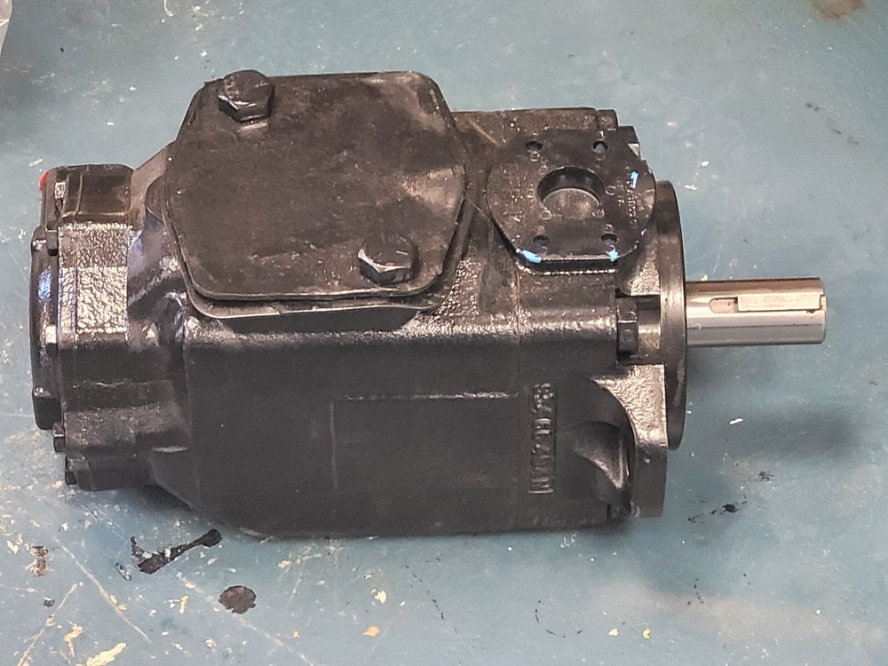 LabrieDenison Hydraulic Vane Pump Model 712450  hypo1507