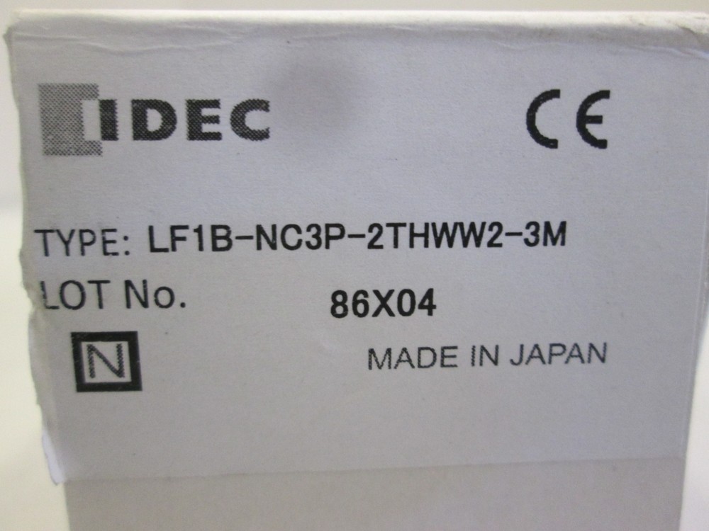 IDEC, LF1B-NC3P-2THWW2-3M, Light Bar, New