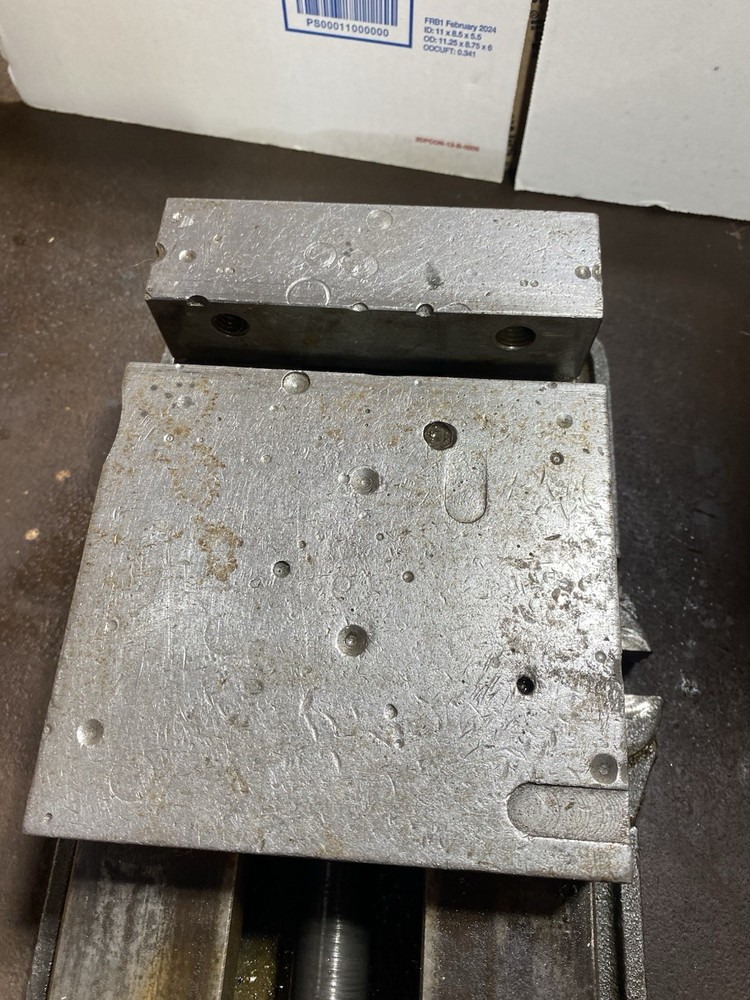 Kurt Machine Vise 6 “ With Handle ￼