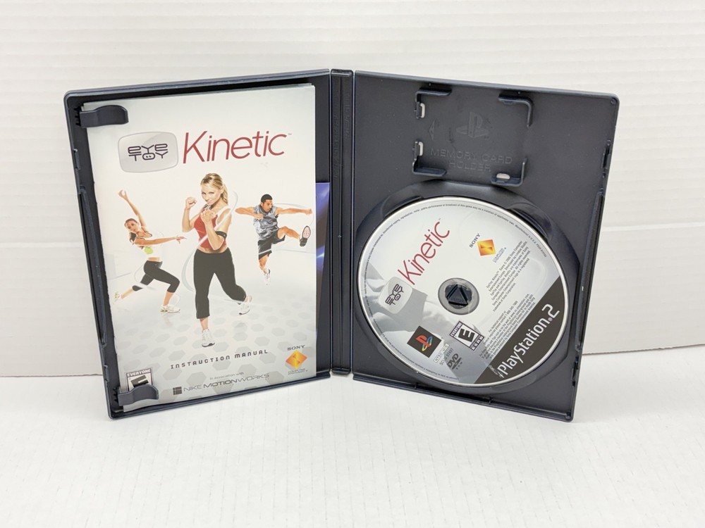 EyeToy Camera Bundle: 4 EyeToy Games Complete In Box.