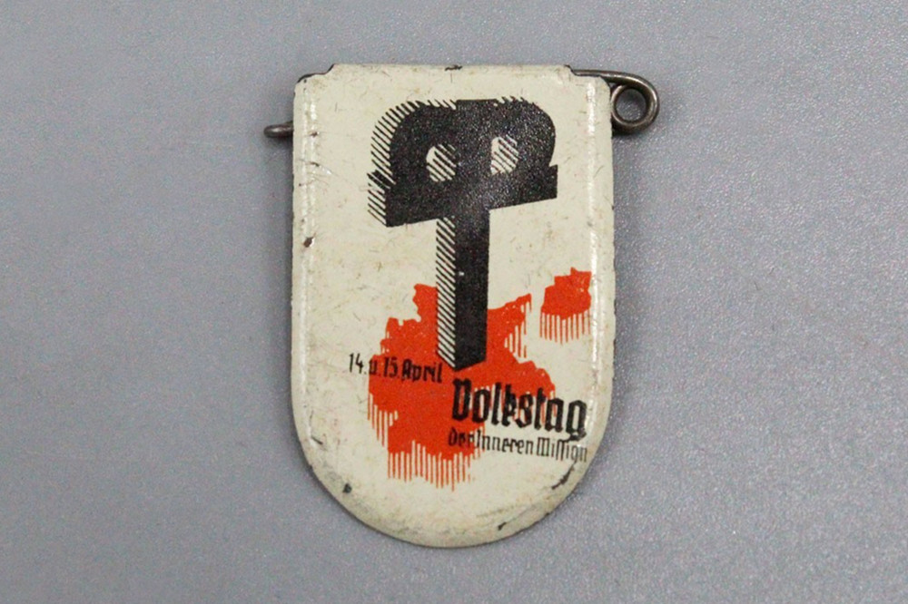 WW2 German Tinnie . PIN233