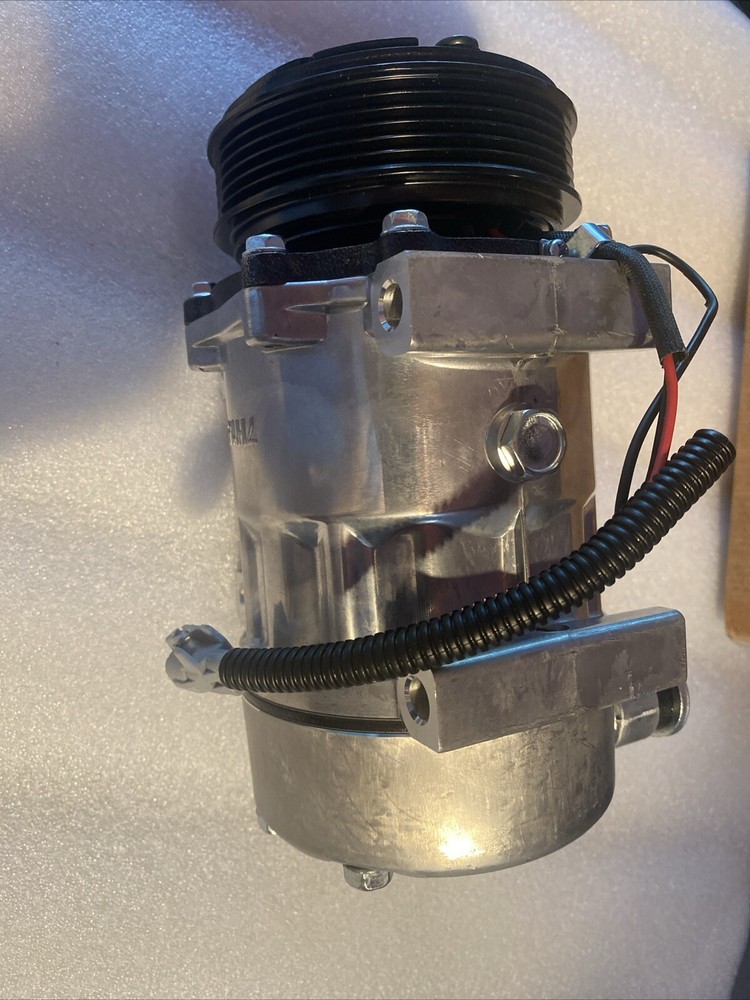 New Auto Compressor CO 7H15 A/C Compressor, 9X5 Inches