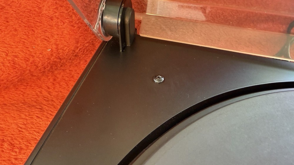 ADS P2 Turntable, Ortofon cart, Direct Drive Auto Return