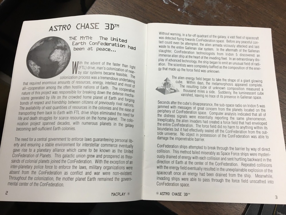 Vintage Macintosh software : Astro Chase 3D - Manual and Software