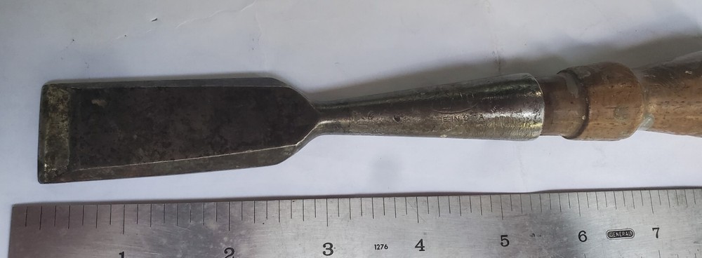 Vintage Pexto 1" bevel edge Socket chisel