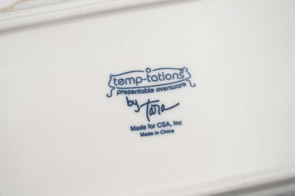 Temp-Tations Provance 10.5" Rectangular Baker w/ Lid Wicker Trivet & Metal Stand