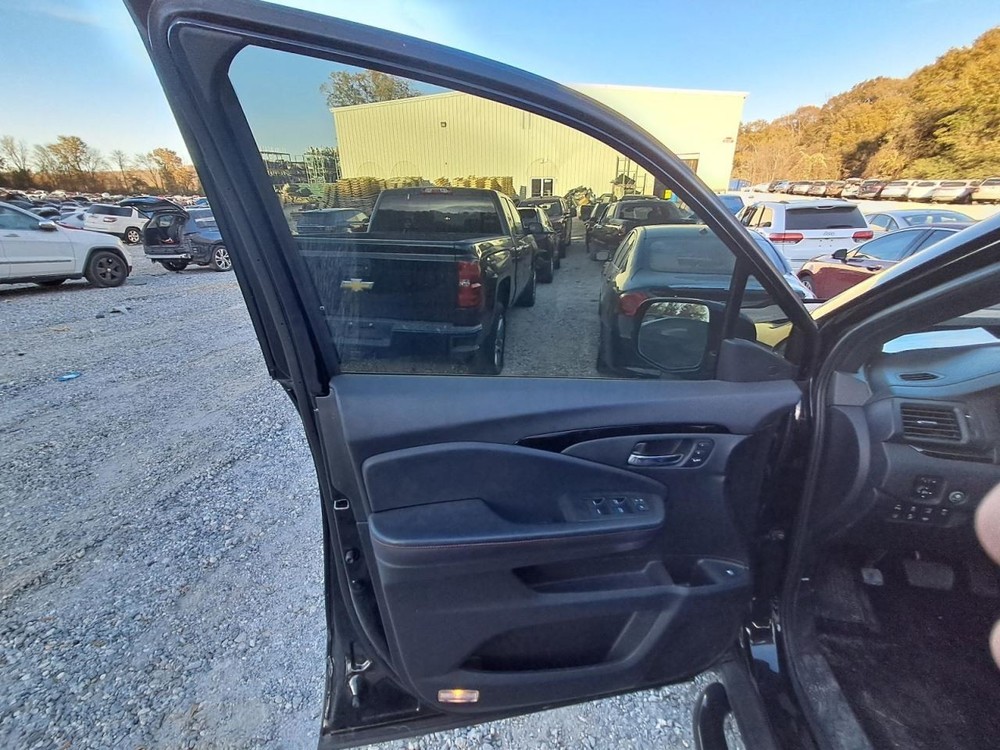 RIDGELINE 2022 Glove Box 4868392