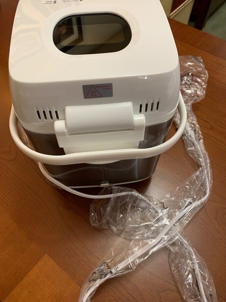 Cook's Essentials Kitchenware 1.5-LB. Stainless Steel Breadmaker with White