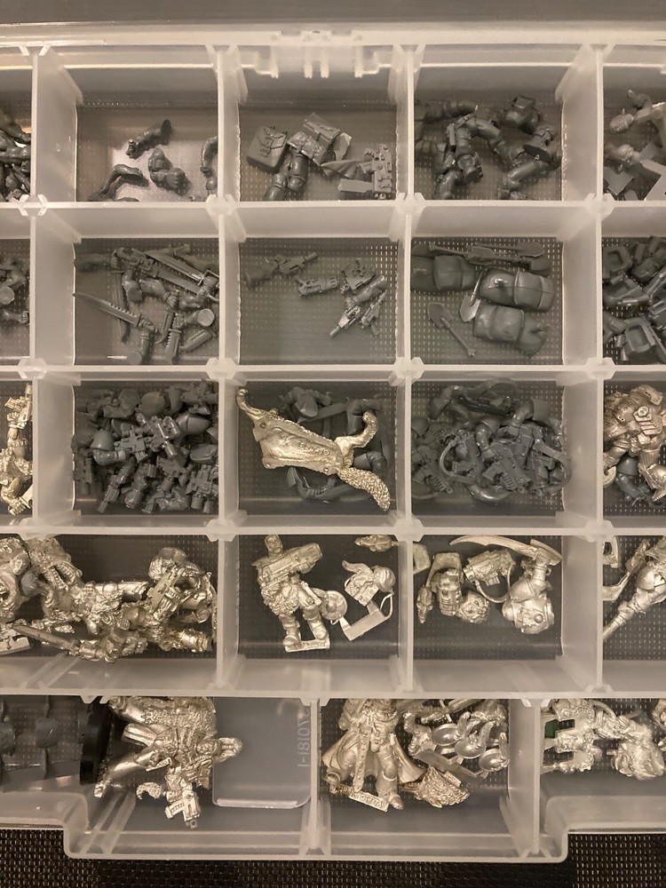 Space Wolf miniatures, Mechanicum, Black Templars, White Scars, bits, extras