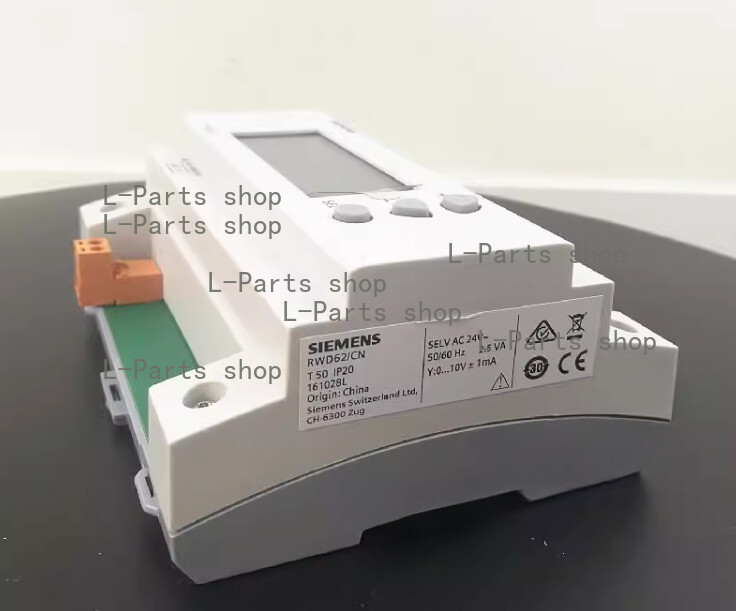 New in box Siemens RWD62 /CN Temperature Input Unit Controller