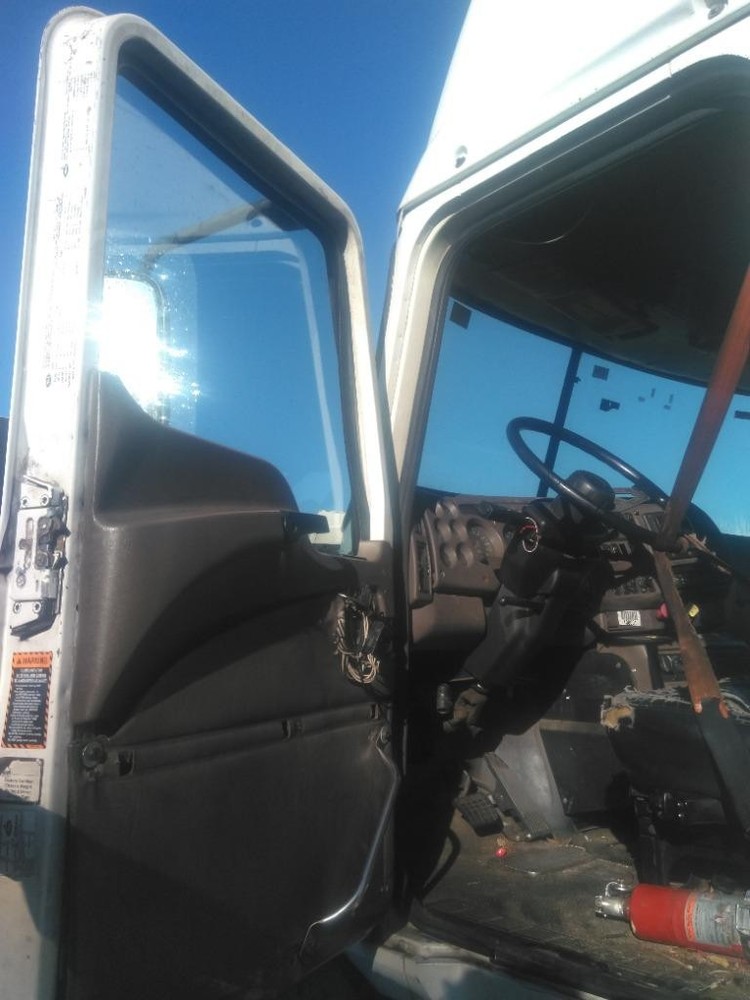 For 2007 MACK CXN 2003-2007 DOOR ASSEMBLY Left , GA