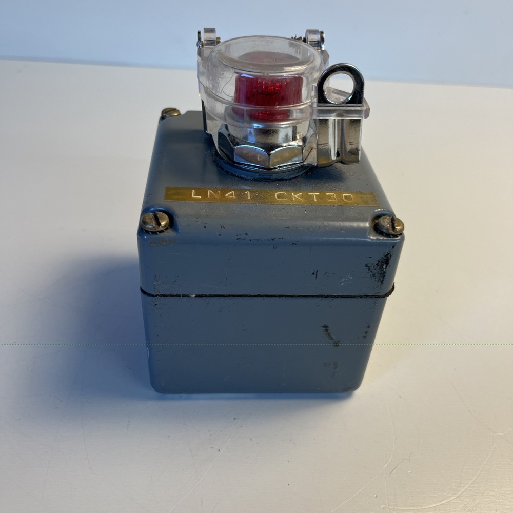 Explosion Proof Indicator Light Box Red Lens Industrial Hazard Location