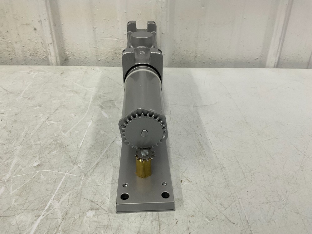 LCN 2214DPS-STD RH AL Door Operator: Heavy Duty