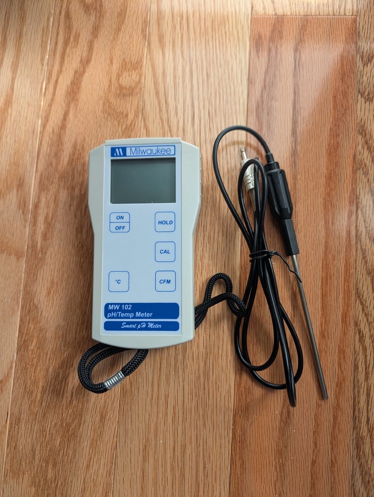 Milwaukee MW102 2-in-1 pH and Temperature Meter (does not include pH probe)