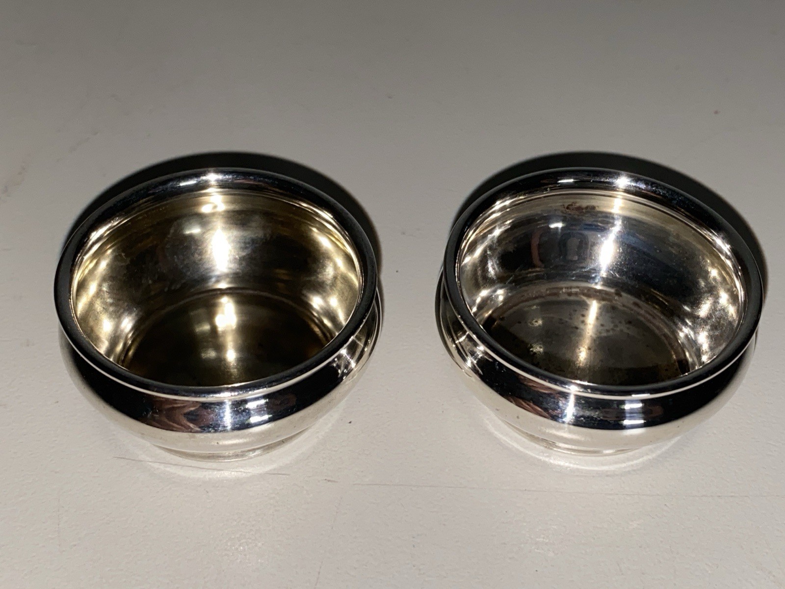 2 Antique Hallmarked Gorham Sterling Silver Open Salt Cellars A4070 Covington